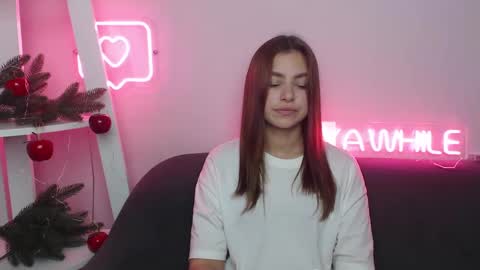 milanaangelas online show from December 23, 2024, 5:49 am