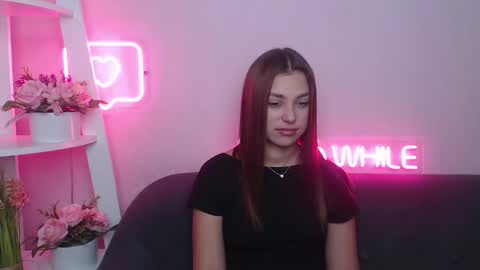 milanaangelas online show from January 27, 2025, 5:47 am