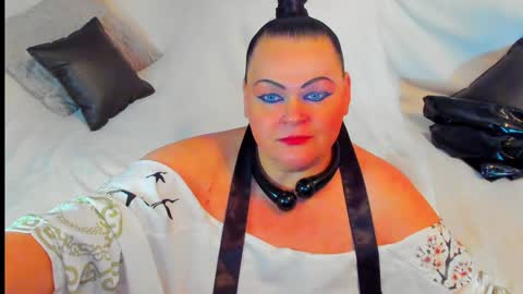 Snapshot of milanabiegert chatting on January 2, 2025, 3:40 pm Lana online show from January 2, 2025, 3:40 pm