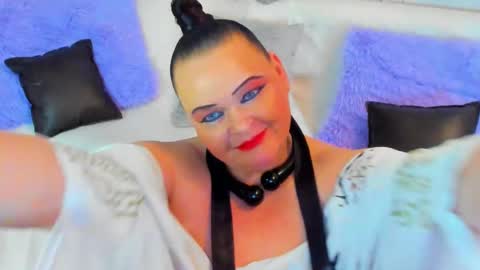 Snapshot of milanabiegert chatting on February 17, 2025, 3:42 pm Lana online show from February 17, 2025, 3:42 pm