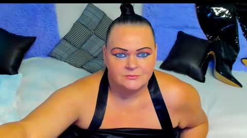 Snapshot of milanabiegert chatting on October 11, 2025, 5:39 am Lana online show from October 11, 2025, 5:39 am