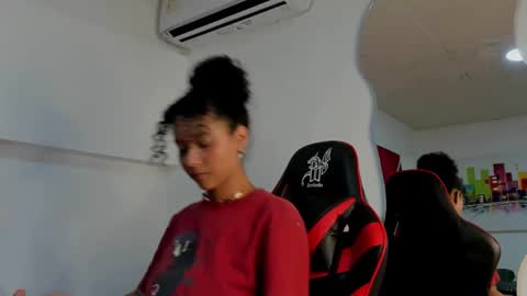 milanx2 online show from January 19, 2025, 8:51 pm