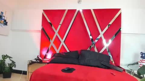 milanx2 online show from September 22, 2025, 8:44 pm