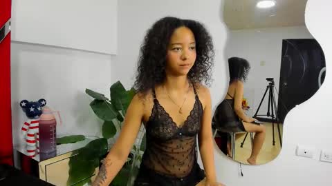 milanx2 online show from November 10, 2025, 8:52 pm