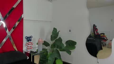 milanx2 online show from December 13, 2025, 8:58 pm