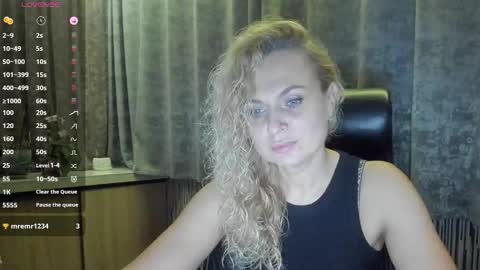milanna_x online show from September 22, 2025, 8:22 pm