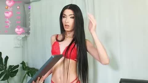 Snapshot of milansantana24 chatting on January 15, 2025, 10:57 pm MILAN SANTANA online show from January 15, 2025, 10:57 pm
