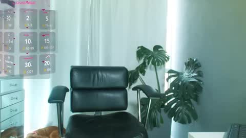 Snapshot of milansantana24 chatting on October 9, 2025, 7:01 pm MILAN SANTANA online show from October 9, 2025, 7:01 pm