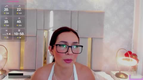 Snapshot of milasaenz1 chatting on September 12, 2025, 12:16 pm Cami online show from September 12, 2025, 12:16 pm