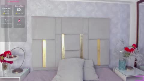 Snapshot of milasaenz1 chatting on October 13, 2025, 12:16 pm Cami online show from October 13, 2025, 12:16 pm