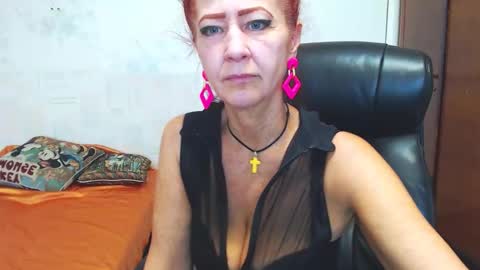 Snapshot of milayadflow chatting on September 17, 2025, 1:24 pm MilayaDFlow online show from September 17, 2025, 1:24 pm