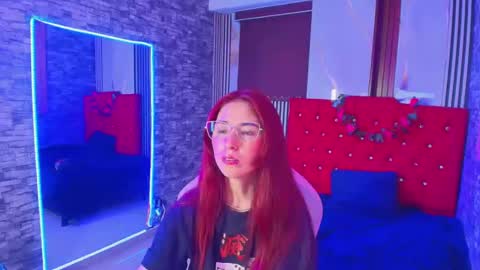 Ana online show from October 25, 2025, 8:47 pm