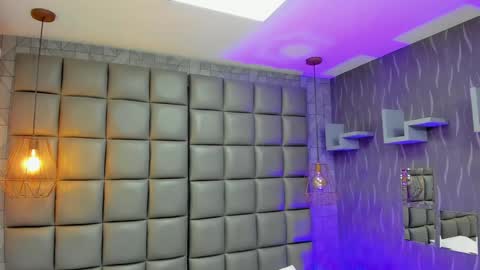 Snapshot of mile_u chatting on January 28, 2025, 3:47 am Milena online show from January 28, 2025, 3:47 am