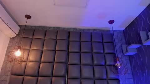 Snapshot of mile_u chatting on February 16, 2025, 6:10 am Milena online show from February 16, 2025, 6:10 am