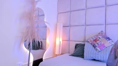 Snapshot of miley_colins0 chatting on November 14, 2025, 3:22 pm Miley online show from November 14, 2025, 3:22 pm