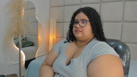 Snapshot of miley_colins0 chatting on November 15, 2025, 10:04 pm Miley online show from November 15, 2025, 10:04 pm