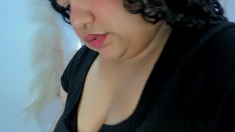 Snapshot of miley_colins0 chatting on November 25, 2025, 7:58 pm Miley online show from November 25, 2025, 7:58 pm