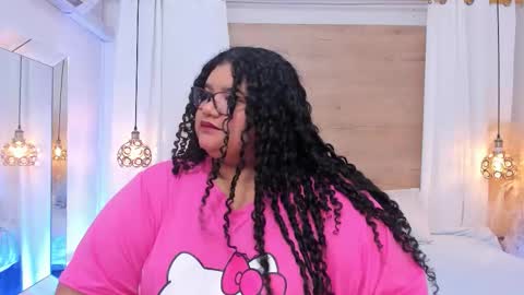 Snapshot of miley_colins0 chatting on November 28, 2025, 12:52 pm Miley online show from November 28, 2025, 12:52 pm