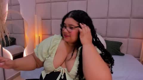 Snapshot of miley_colins0 chatting on November 29, 2025, 7:50 pm Miley online show from November 29, 2025, 7:50 pm