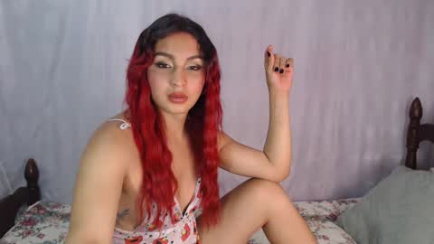 miley_kane online show from December 14, 2024, 4:12 am