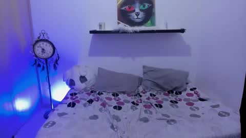 miley_kane online show from February 23, 2025, 9:44 am