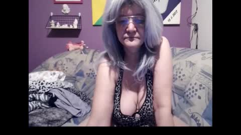 Milfchantal online show from February 23, 2025, 5:45 am