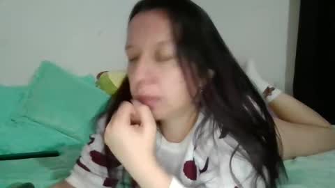 milfevha online show from January 18, 2025, 12:35 am