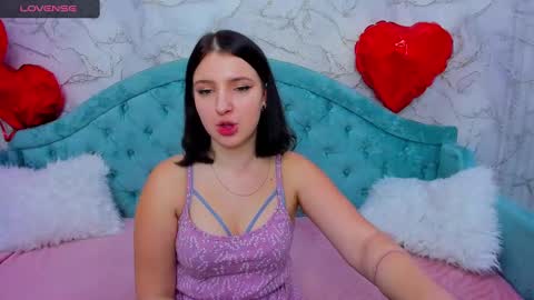 Snapshot of milinafox chatting on March 12, 2025, 11:42 am milinafox online show from March 12, 2025, 11:42 am
