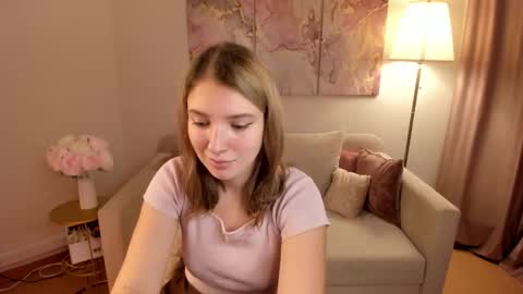 Snapshot of milinafox chatting on October 10, 2025, 1:04 am milinafox online show from October 10, 2025, 1:04 am