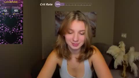 Snapshot of milinafox chatting on November 6, 2025, 12:33 am milinafox online show from November 6, 2025, 12:33 am