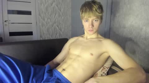 Isaac online show from January 21, 2025, 5:49 am