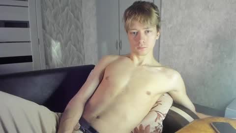 Isaac online show from February 1, 2025, 5:39 am