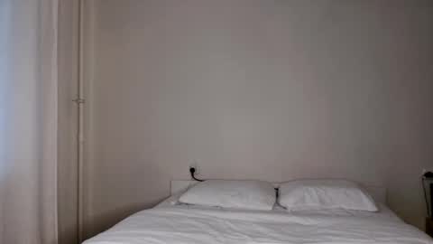 Snapshot of milky__way_ chatting on November 8, 2025, 12:05 pm milky__way_ online show from November 8, 2025, 12:05 pm