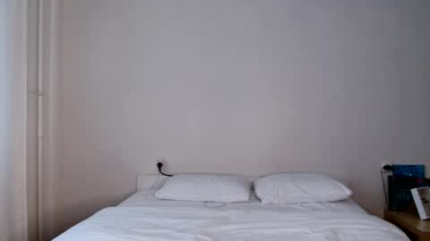 Snapshot of milky__way_ chatting on November 19, 2025, 10:04 am milky__way_ online show from November 19, 2025, 10:04 am