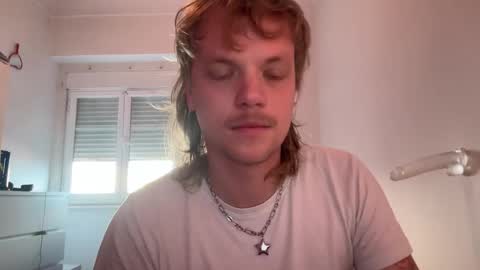 Snapshot of milkymitch chatting on January 6, 2025, 9:19 am Mimi online show from January 6, 2025, 9:19 am