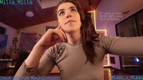 milla_milla online show from December 5, 2025, 4:43 am