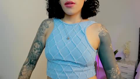 Snapshot of milla_pixxie chatting on December 16, 2024, 7:48 am Milagros online show from December 16, 2024, 7:48 am