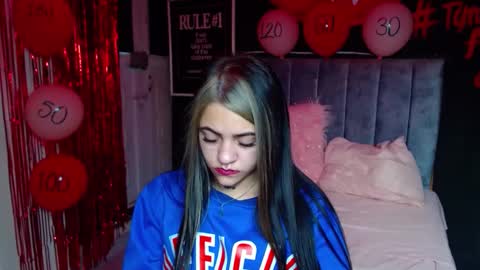 Violeta online show from February 13, 2025, 7:10 pm