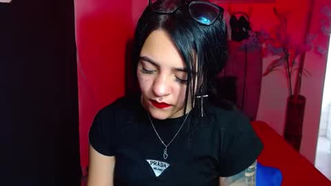 Violeta online show from September 17, 2025, 3:46 pm