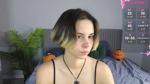 Hello  Im Mila online show from November 4, 2025, 1:16 am