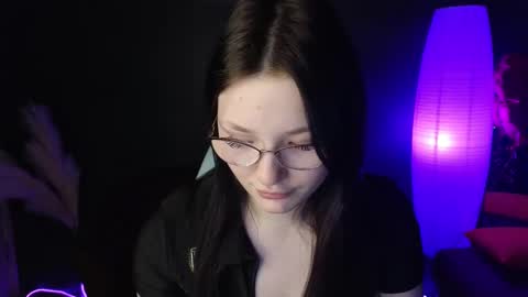 Millie online show from March 7, 2025, 1:20 am