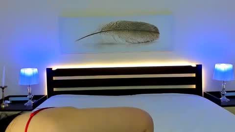 Milly online show from November 18, 2025, 2:43 pm