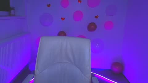 Milly online show from February 26, 2025, 6:37 am