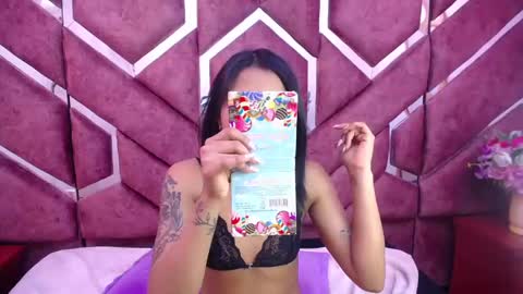 Snapshot of milly_print chatting on December 22, 2024, 6:17 am Milly Print online show from December 22, 2024, 6:17 am