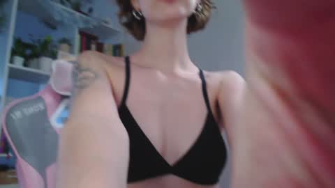 Milly online show from January 6, 2025, 8:24 am