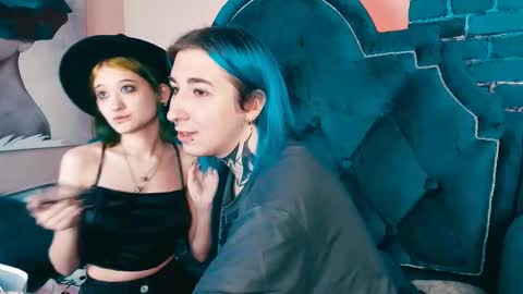 Snapshot of milten_trish chatting on December 11, 2024, 2:11 pm milten_trish online show from December 11, 2024, 2:11 pm