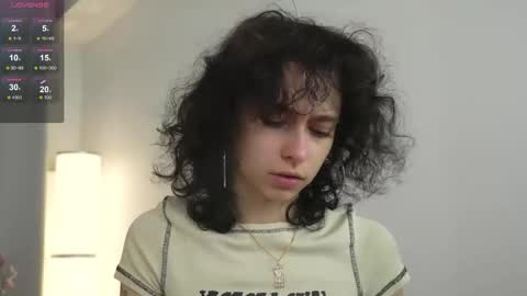 Snapshot of mimilicks chatting on November 5, 2025, 6:02 am IRIS online show from November 5, 2025, 6:02 am