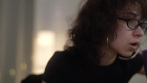 Snapshot of mimilicks chatting on November 24, 2025, 7:30 am IRIS online show from November 24, 2025, 7:30 am