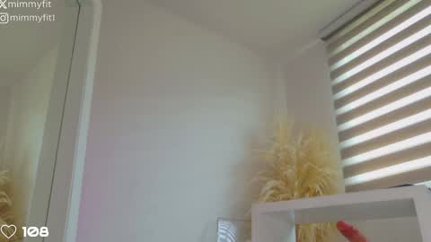 Snapshot of mimmyfit1 chatting on January 8, 2025, 8:39 pm mimmyfit1 online show from January 8, 2025, 8:39 pm
