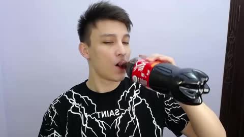 Snapshot of minato_kabuki chatting on January 3, 2025, 6:11 am MINATO online show from January 3, 2025, 6:11 am